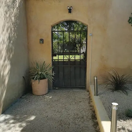 Bed & Breakfast D Hotes La Dragonne